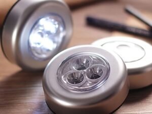 Wireless LED Puck Light